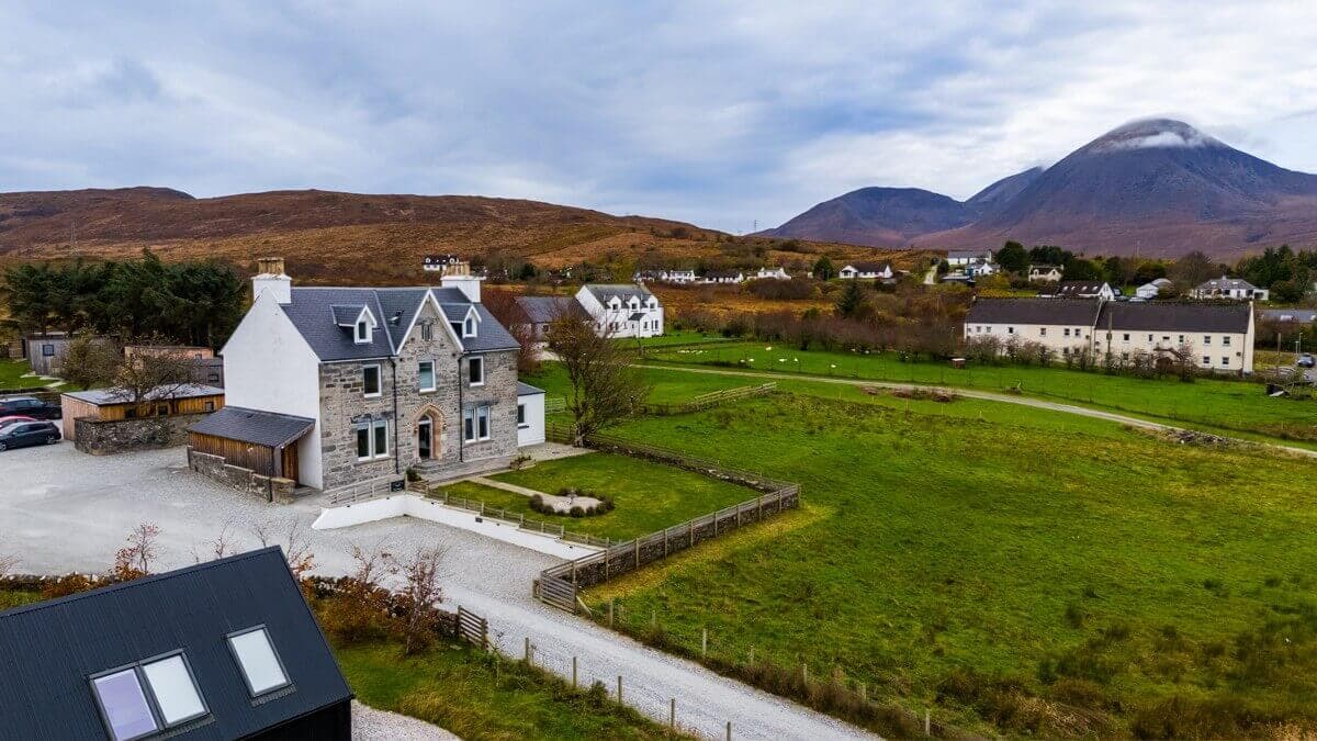 The Manse Hotel with mountain views